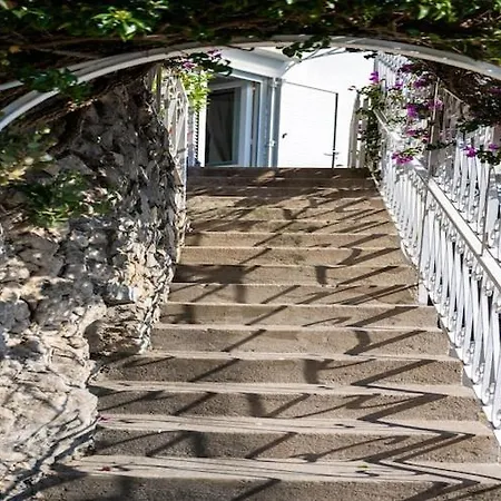 Chic Hideaway In 別荘 *