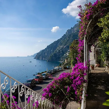 Chic Hideaway In Feriehus Positano